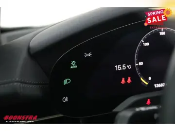 PORSCHE Taycan 93.4kWh Performance Batterie PASM Sport C