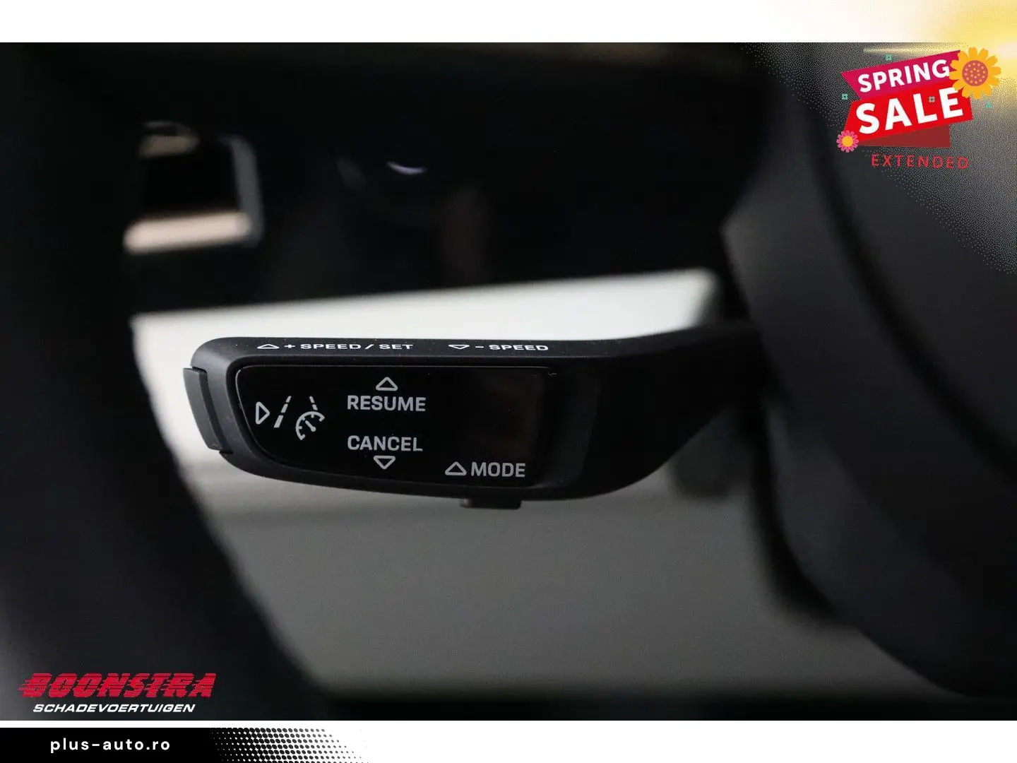PORSCHE Taycan 93.4kWh Performance Batterie PASM Sport C