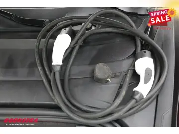 PORSCHE Taycan 93.4kWh Performance Batterie PASM Sport C
