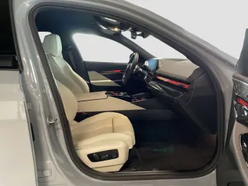 BMW 550e xDrive Limousine M Sport Driv.Assist.Prof