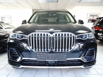 BMW X7 xDrive 40 d Design SKY LOUNGE FOND-TV 6-SITZE