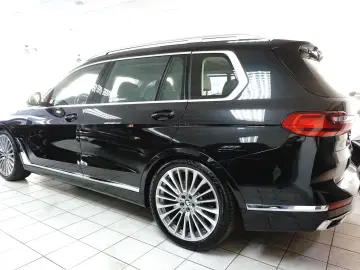BMW X7 xDrive 40 d Design SKY LOUNGE FOND-TV 6-SITZE