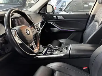 BMW X7 xDrive 40 d Design SKY LOUNGE FOND-TV 6-SITZE