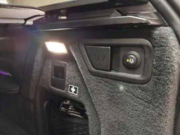 BMW X7 xDrive 40 d Design SKY LOUNGE FOND-TV 6-SITZE