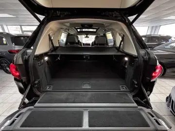 BMW X7 xDrive 40 d Design SKY LOUNGE FOND-TV 6-SITZE