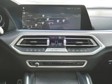 BMW X6 xDrive 30d MSport AHK H&K 360 Laser Pano Sthz