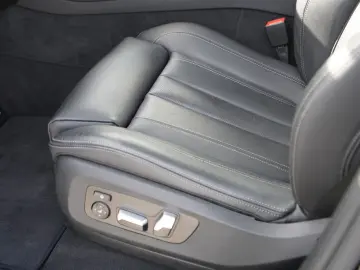 BMW X6 xDrive 30d MSport AHK H&K 360 Laser Pano Sthz