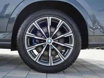 BMW X6 xDrive 30d MSport AHK H&K 360 Laser Pano Sthz