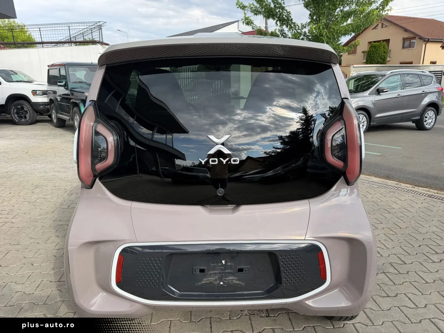 Xev Yoyo