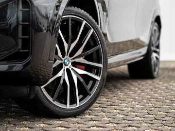 BMW X6 xDrive30d M-SportPRO 22 PANO KomSitz Sitzlüft
