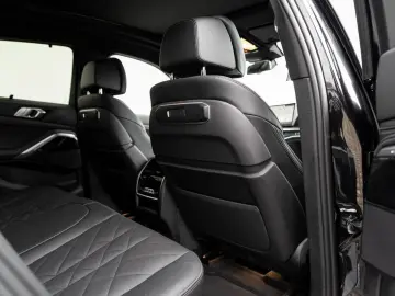BMW X6 xDrive30d M-SportPRO 22 PANO KomSitz Sitzlüft