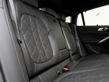 BMW X6 xDrive30d M-SportPRO 22 PANO KomSitz Sitzlüft