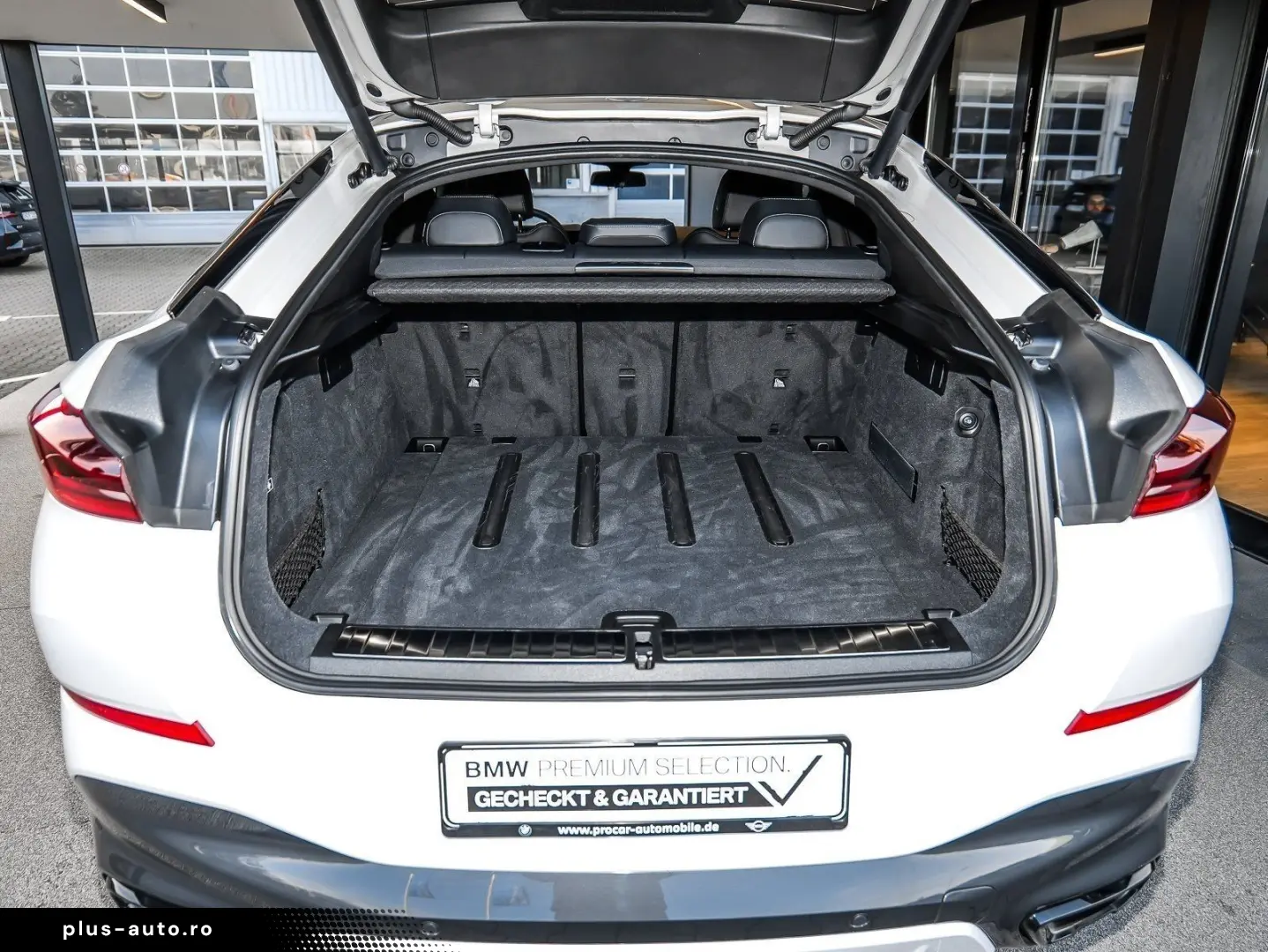 BMW X6 xDrive40d M Sport HUD PANO ACC AHK 360 KAM