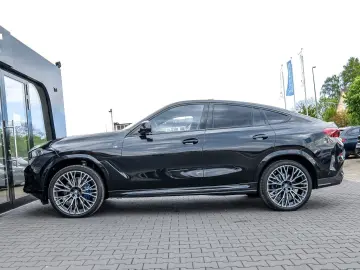 BMW X6 xDrive30d M Sport PANO ACC AHK RFK NAVI LED