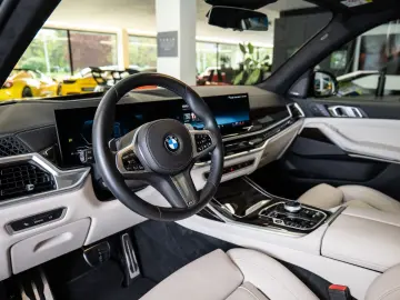 BMW X7 xDrive 40d Msport Exclusive Skylounge Massage