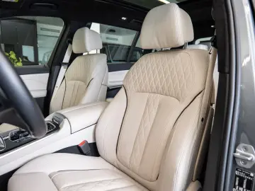 BMW X7 xDrive 40d Msport Exclusive Skylounge Massage