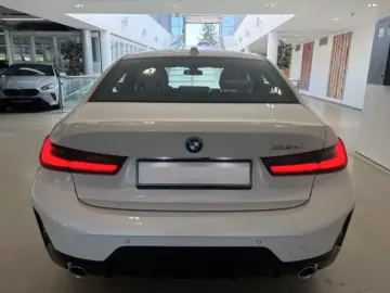 BMW 330 e M-Sport