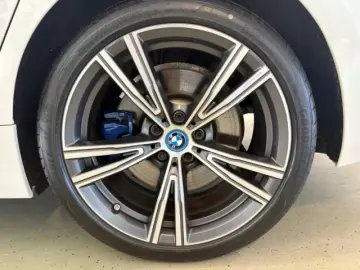 BMW 330 e M-Sport
