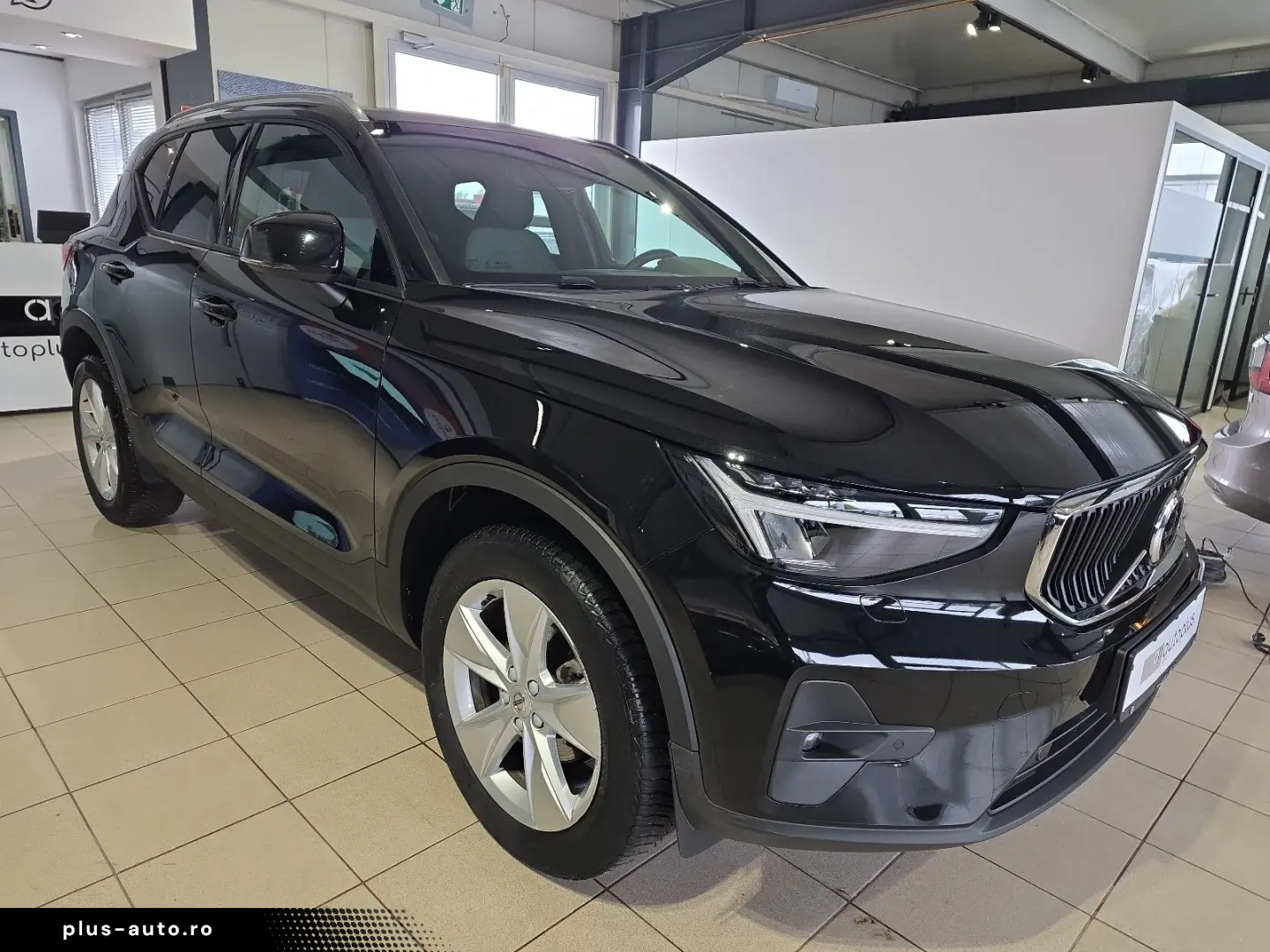 VOLVO XC40 T2 Core ACC BLIS Kamera LED WinterPaket