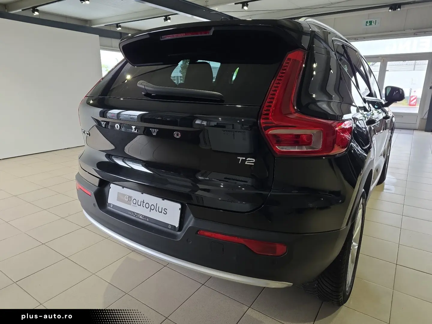 VOLVO XC40 T2 Core ACC BLIS Kamera LED WinterPaket