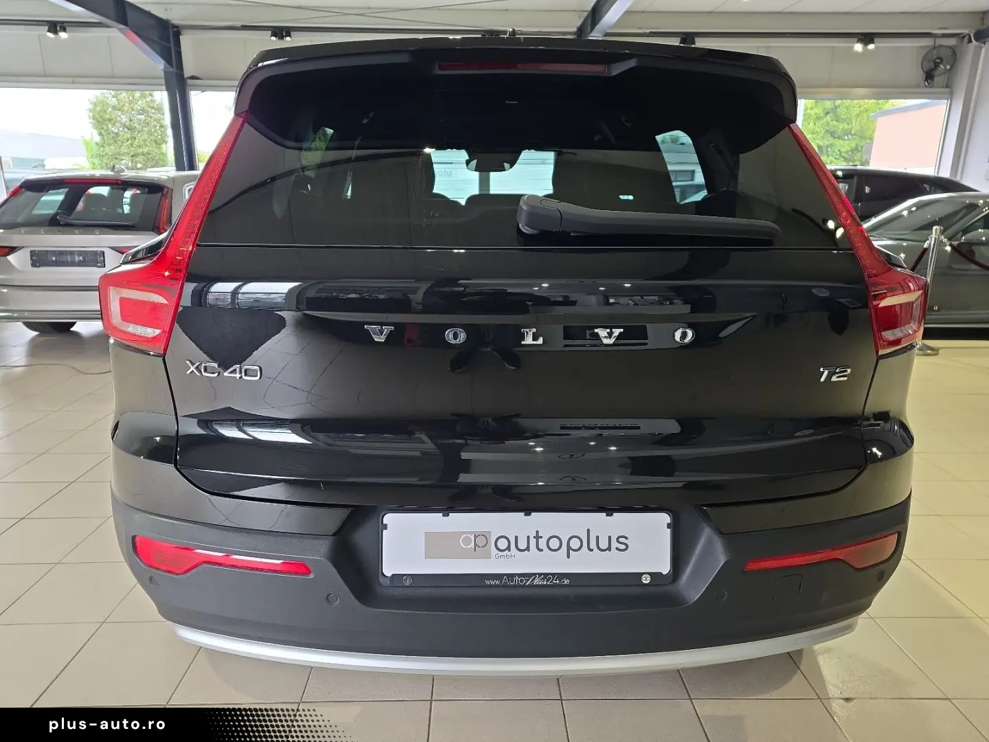 VOLVO XC40 T2 Core ACC BLIS Kamera LED WinterPaket