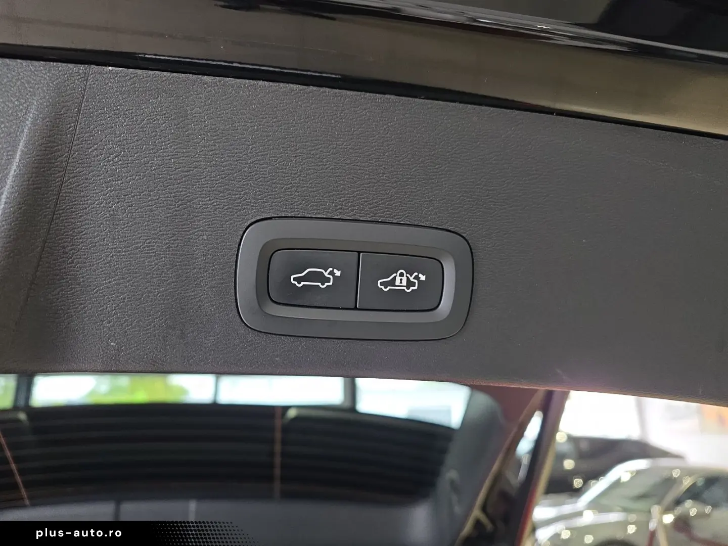 VOLVO XC40 T2 Core ACC BLIS Kamera LED WinterPaket