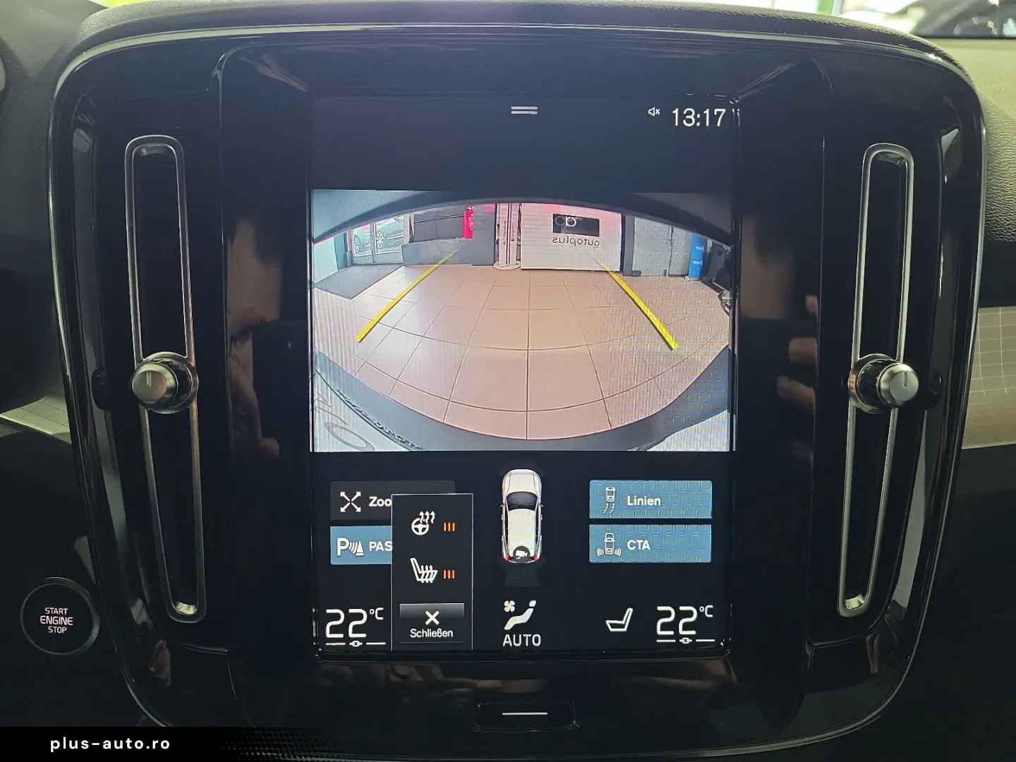 VOLVO XC40 T2 Core ACC BLIS Kamera LED WinterPaket