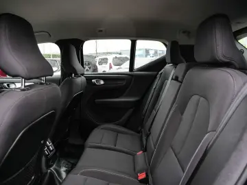 VOLVO XC40 Inscription Expression Recharge Plug-In Hyb