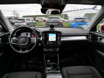 VOLVO XC40 Inscription Expression Recharge Plug-In Hyb