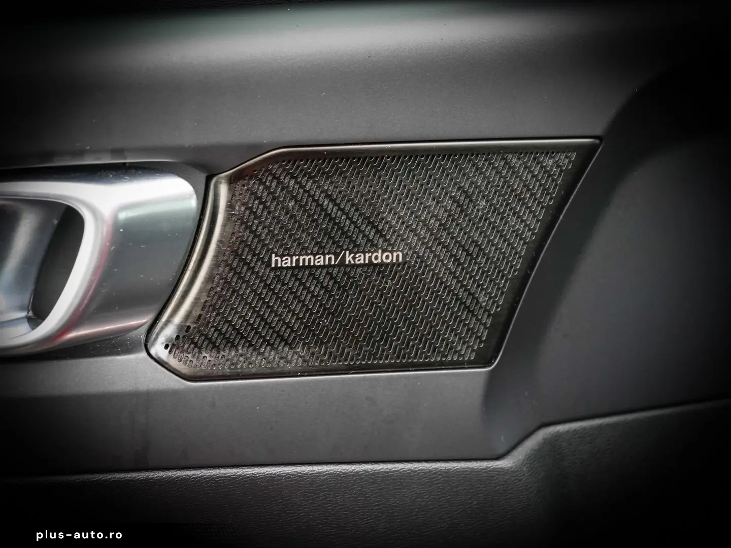 VOLVO XC40 Inscription Expression Recharge Plug-In Hyb