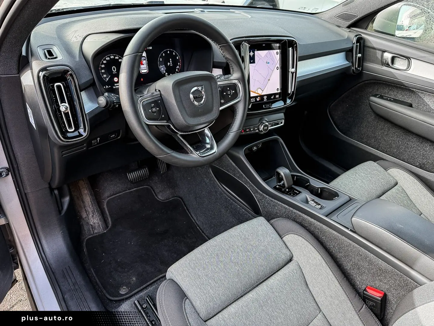 VOLVO XC40 Core 2WD Navi Digitales Cockpit Soundsystem