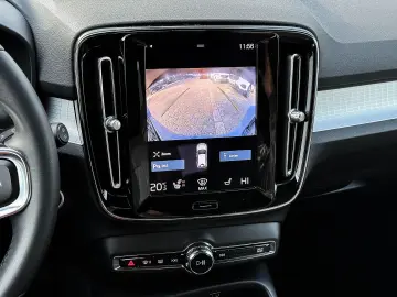 VOLVO XC40 Core 2WD Navi Digitales Cockpit Soundsystem