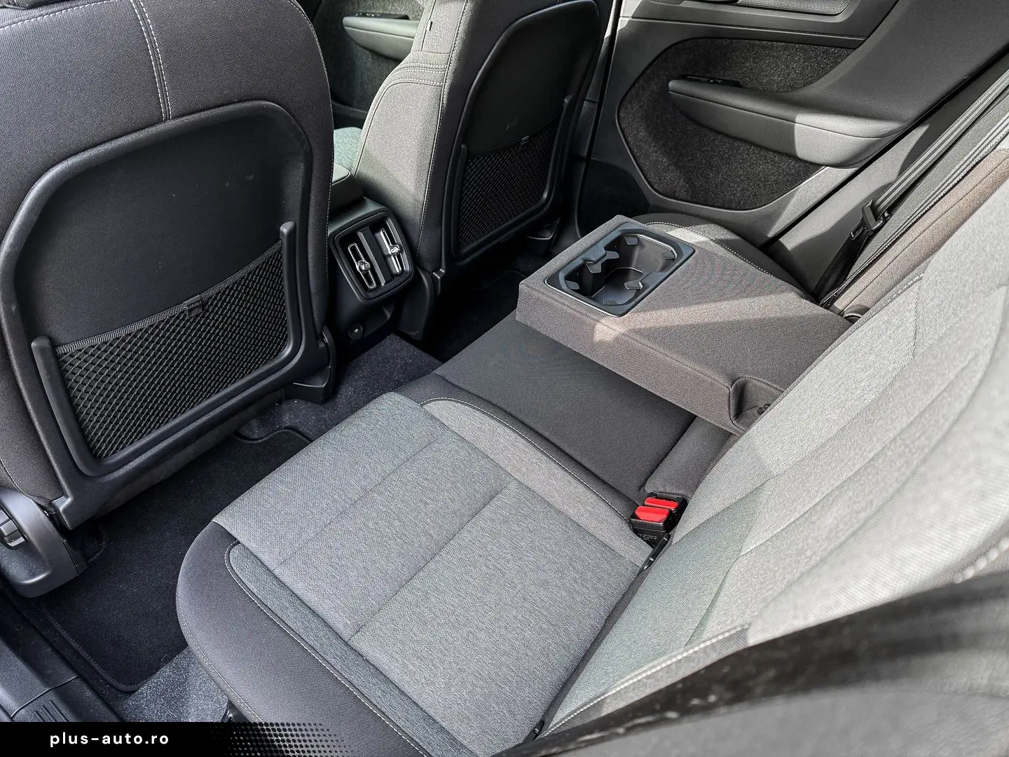 VOLVO XC40 Core 2WD Navi Digitales Cockpit Soundsystem