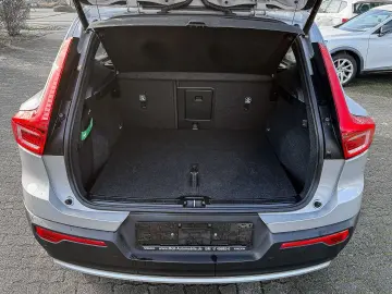 VOLVO XC40 Core 2WD Navi Digitales Cockpit Soundsystem
