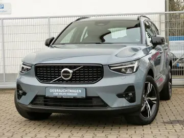 VOLVO XC40 B3 Plus Dark ACC BLIS AHK