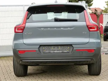 VOLVO XC40 B3 Plus Dark ACC BLIS AHK