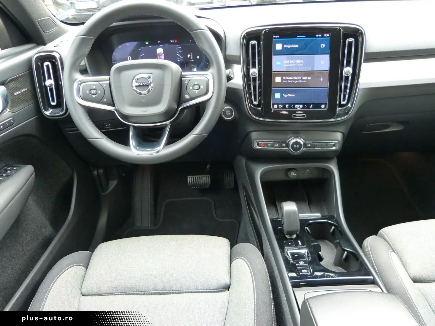 VOLVO XC40 B3 Plus Dark ACC BLIS AHK