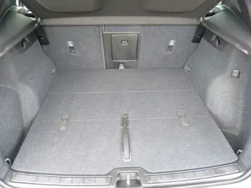 VOLVO XC40 B3 Plus Dark ACC BLIS AHK