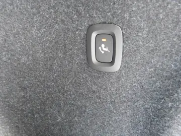 VOLVO XC40 B3 Plus Dark ACC BLIS AHK