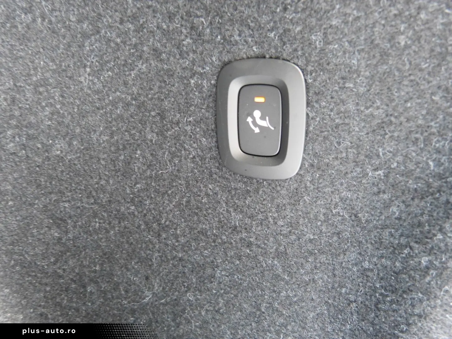 VOLVO XC40 B3 Plus Dark ACC BLIS AHK
