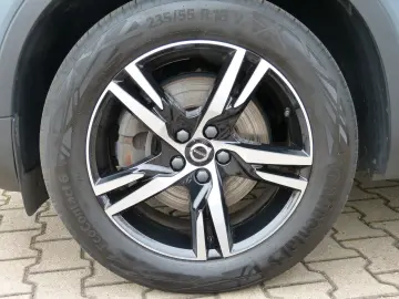 VOLVO XC40 B3 Plus Dark ACC BLIS AHK