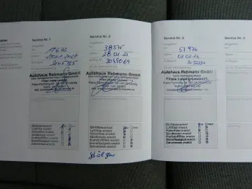VOLVO XC40 B3 Plus Dark ACC BLIS AHK