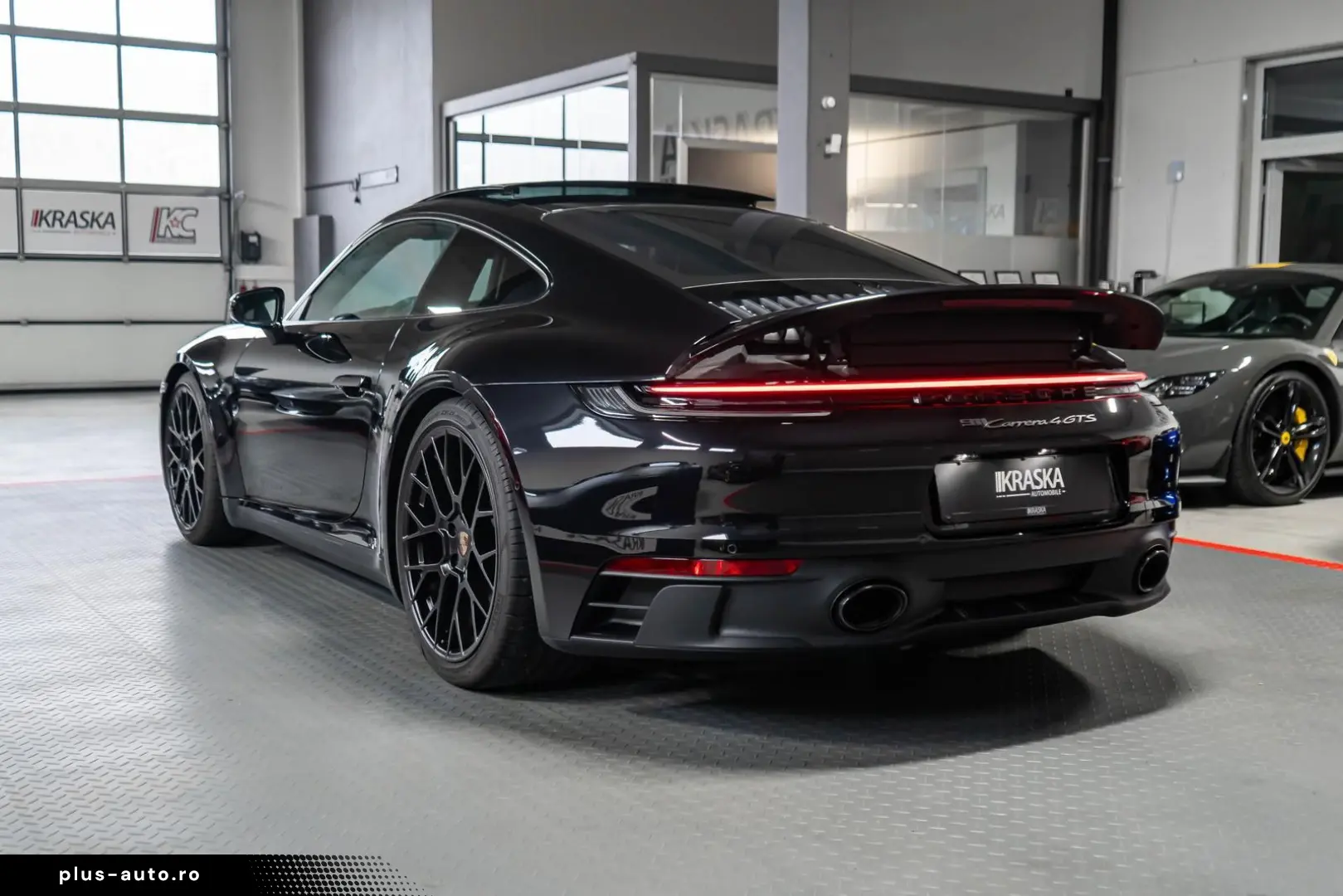 PORSCHE 911 Carrera 4 GTS BOSE LIFT CHRONO PPF APPROVED