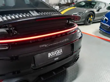 PORSCHE 911 Carrera 4 GTS BOSE LIFT CHRONO PPF APPROVED
