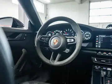 PORSCHE 911 Carrera 4 GTS BOSE LIFT CHRONO PPF APPROVED