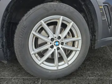 BMW X5 xDr30d Laser 360 DAProf 4Z Clima Keyless TowH
