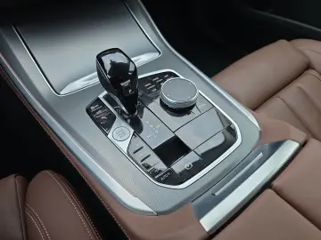 BMW X5 xDr30d Laser 360 DAProf 4Z Clima Keyless TowH