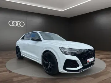 AUDI RSQ8 TFSI qu. tiptr.  STHZG PANO B&O HEAD HD
