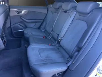 AUDI RSQ8 TFSI qu. tiptr.  STHZG PANO B&O HEAD HD