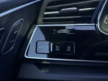 AUDI RSQ8 TFSI qu. tiptr.  STHZG PANO B&O HEAD HD